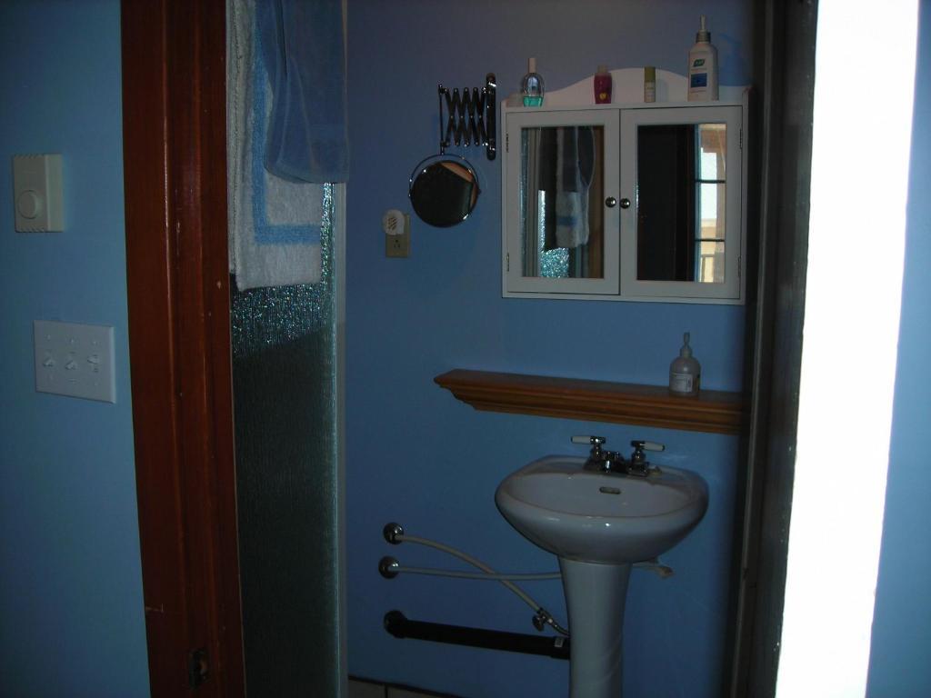Bed & Breakfast Des Hauteurs Et Cafe De La Place 4*